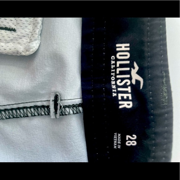 Hollister • Board Shorts • Green • Men’s Size XS (28) • NWOT - Picture 2 of 4